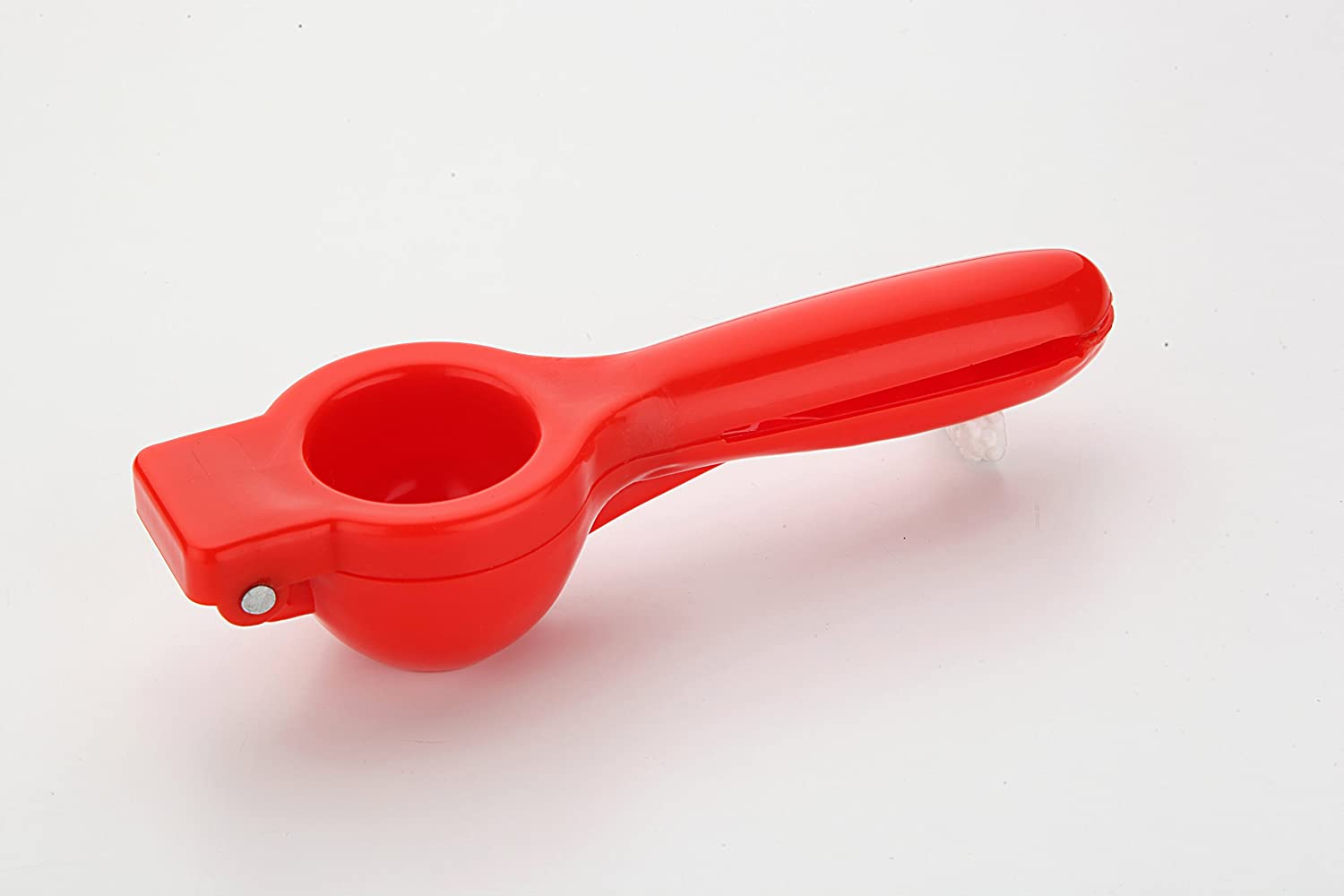 plastic-lemon-squeezer